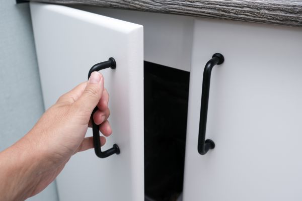 Cabinet Door Repair in Pearland